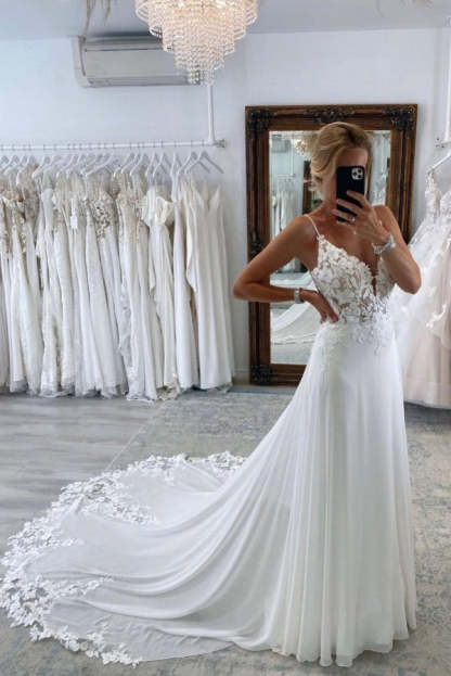 Chicloth Spaghetti-Straps Open Back Wedding Dress Sleeveless With Appliques