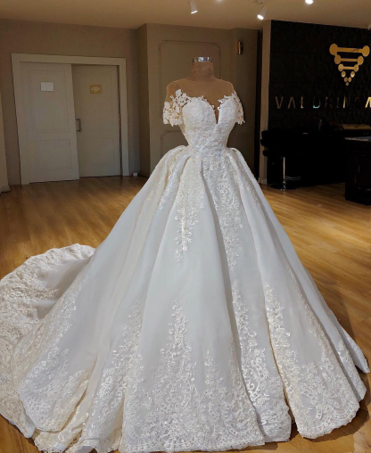 Chicloth Elegant Jewel Shortsleeves A-line Wedding Dresses White Ruffles Lace Bridal Gowns With Appliques On Sale