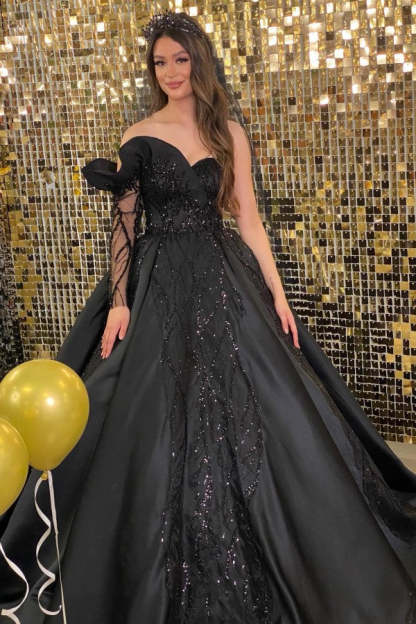 Chicloth Black Long Sleeve Prom Dress One Shoulder Ball Gown With Beads