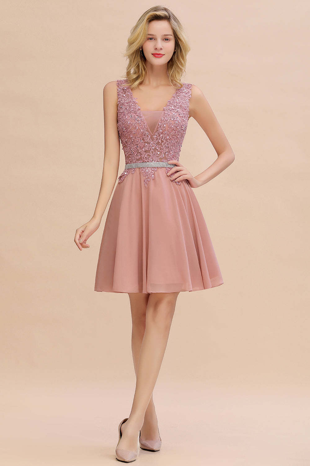 Chicloth Lovely Sleeveless Short Prom Dress Mini Homecoming Dress With Appliques