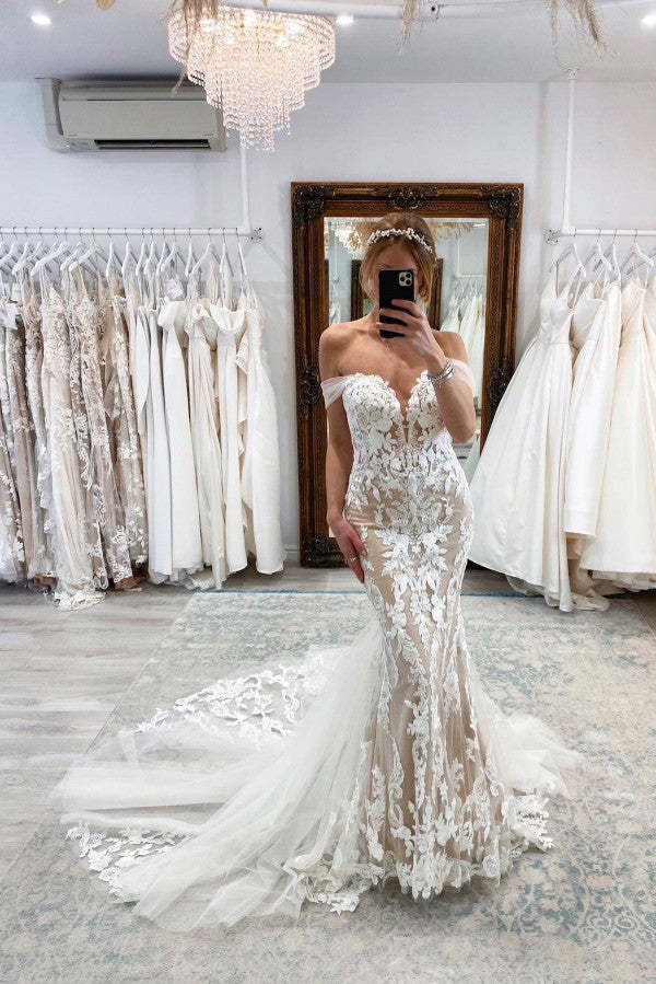 Chicloth Off-the-Shoulder Lace Bridal Gown Mermaid Appliques