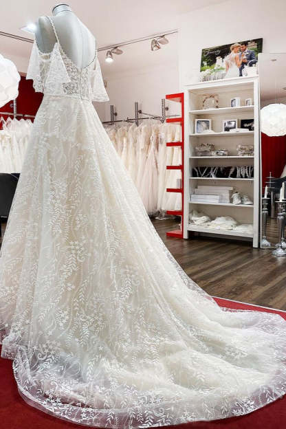 Chicloth Gorgeous Sleeveless Tulle Lace Appliques Sweetheart A-Line Wedding Dresses