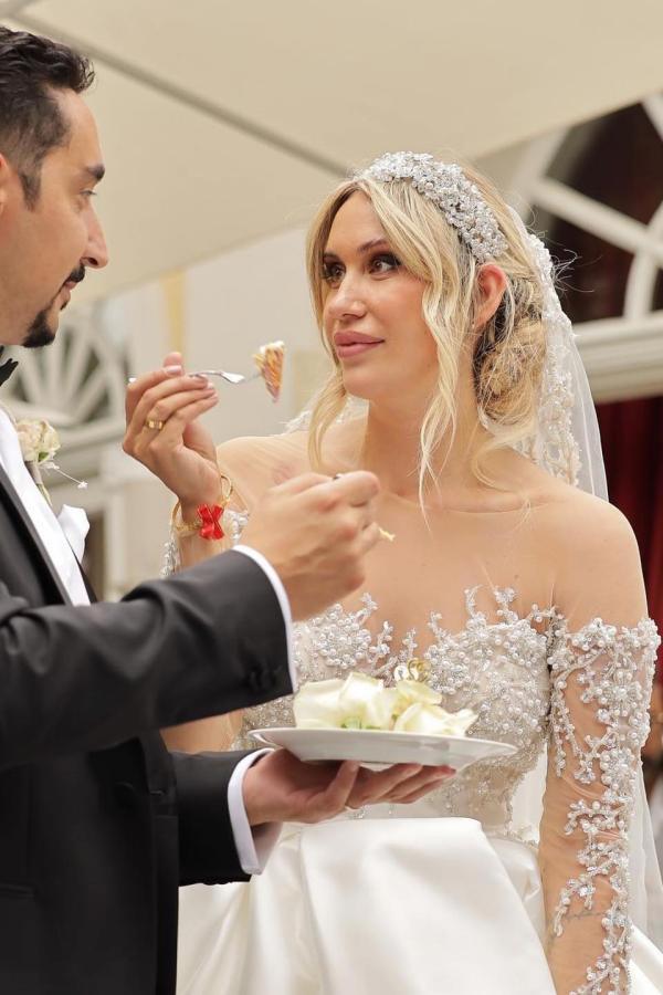 Gorgeous White Satin Aline Bridal Dress with Sleeves Beadings Wedding Gown