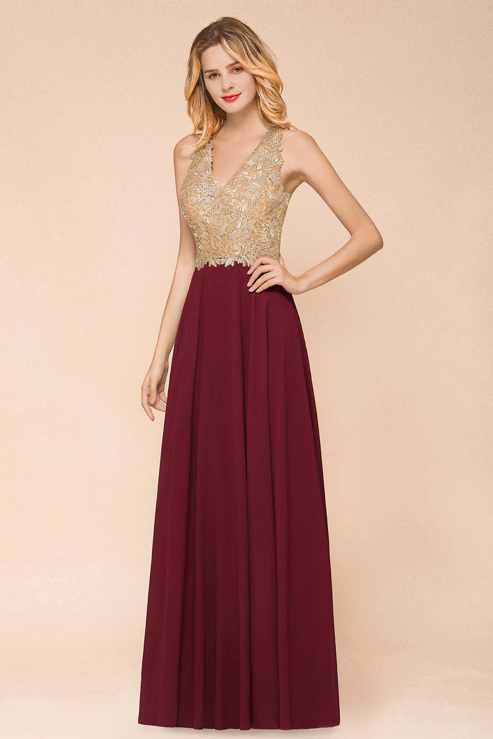 Chicloth Gorgeous V-Neck Burgundy Prom Dress Long Sleeveless Evening Gowns With Appliques