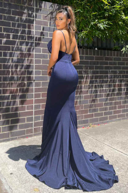 Chicloth Spaghetti-Straps Mermaid Prom Dress Long Sleeveless With Sequins