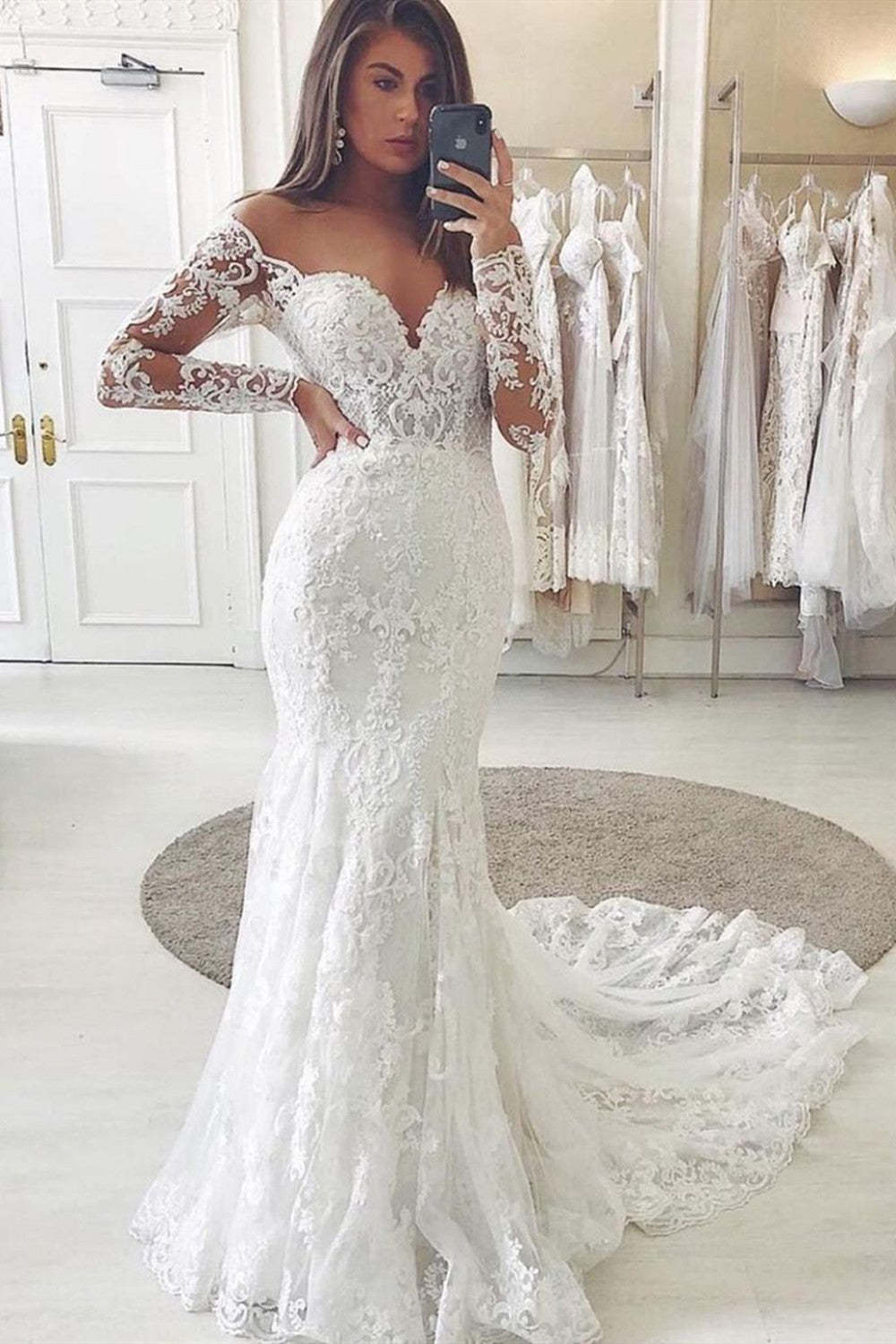 Chicloth Long Sleeves Mermaid Wedding Dress Lace V-Neck Bridal Gowns