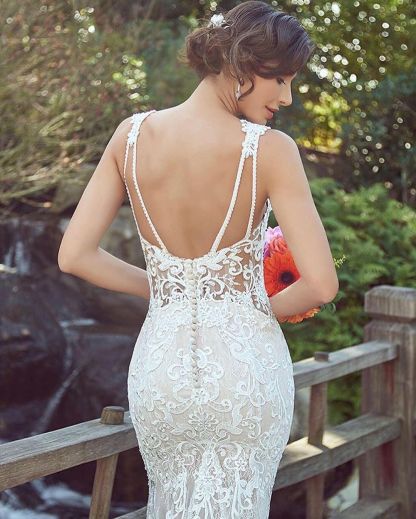 Chicloth Spaghetti-Straps Lace Wedding Dress Mermaid Bridal Gowns Sleeveless