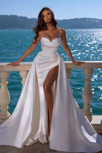 Chicloth Spaghetti-Straps Mermaid Wedding Dress Overskirt Sleeveless
