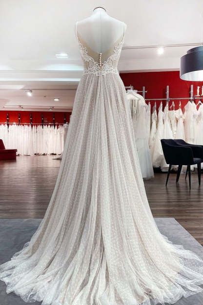 Chicloth Women Sleeveless Tulle Lace Backless A-Line Wedding Dresses
