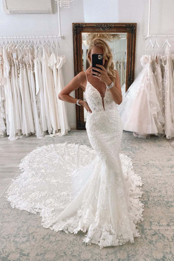 Chicloth Spaghetti-Straps V-Neck Mermaid Wedding Dress Sleeveless Lace Appliques