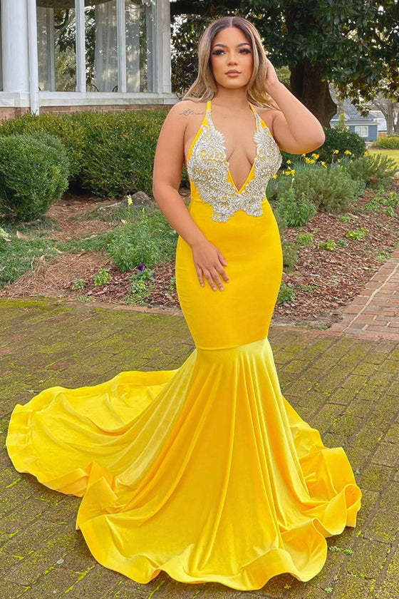 Chicloth Yellow V-Neck Prom Dress Mermaid Sleeveless With Appliques