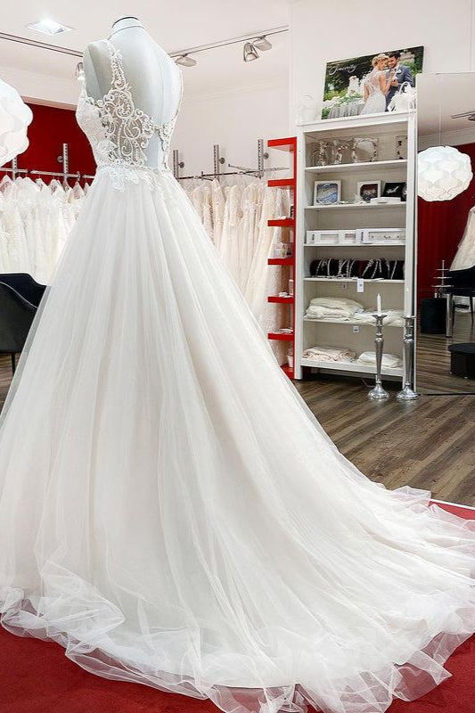 Chicloth Graceful Ivory Tulle  Ruffles A-Line Wedding Dresses