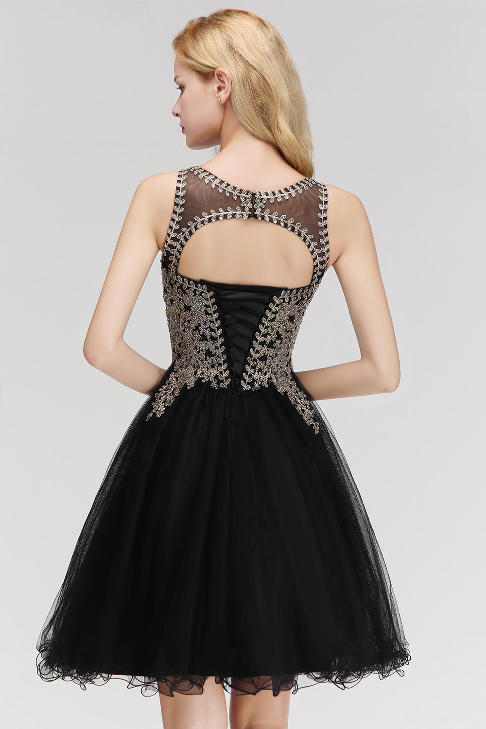 Chicloth A-line Tulle Lace Homecoming Dress with Beadings