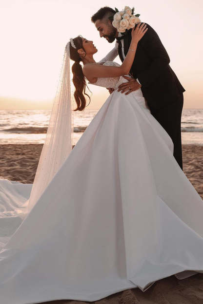 Chicloth One Shoulder Long Sleeves Wedding Dress Sequins Bridal Gown