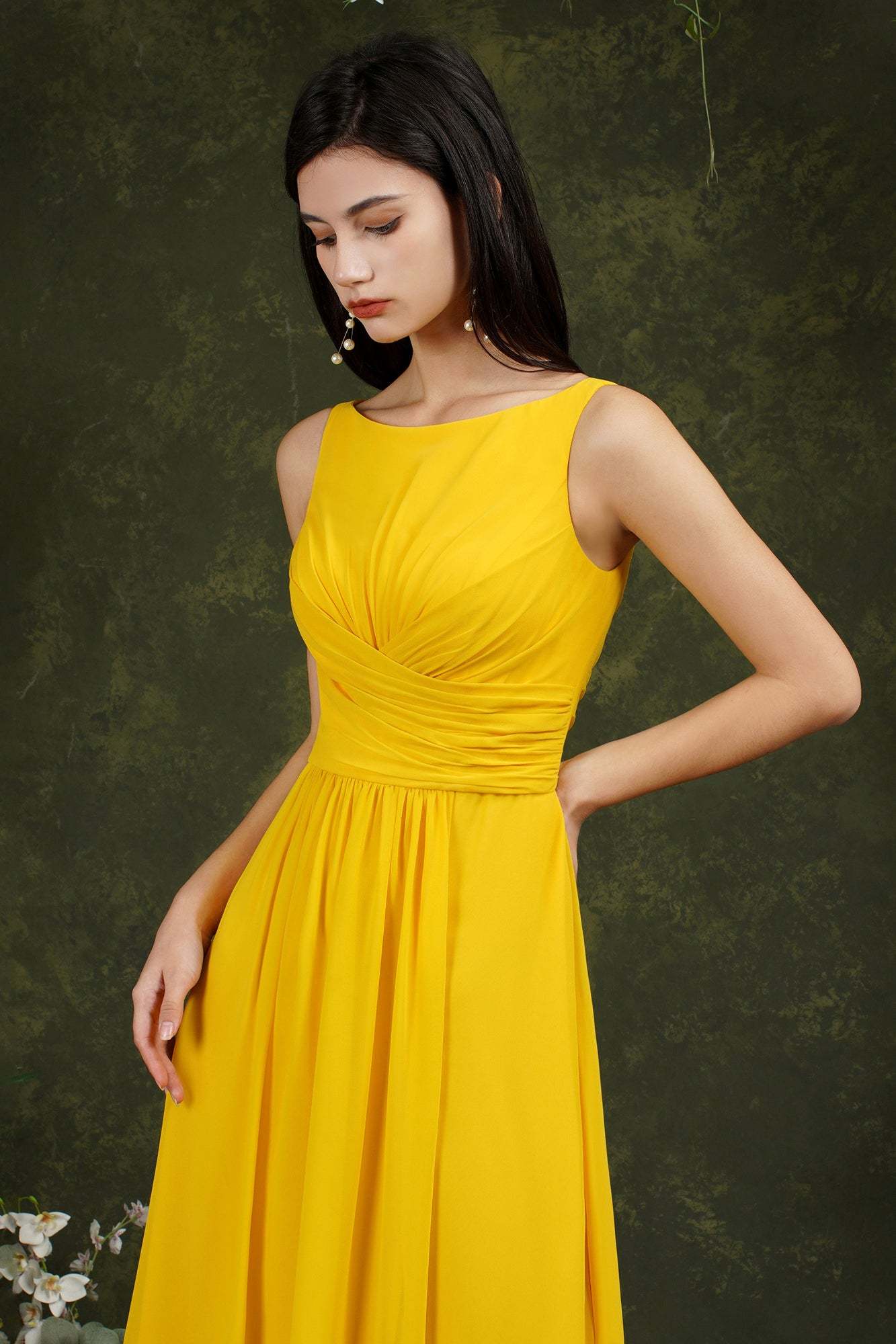 Chicloth Sleeveless Bridesmaid Dress Long With Slit Online