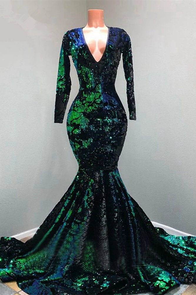 Chicloth Long Sleeves Velvet Prom Dress Green V-Neck