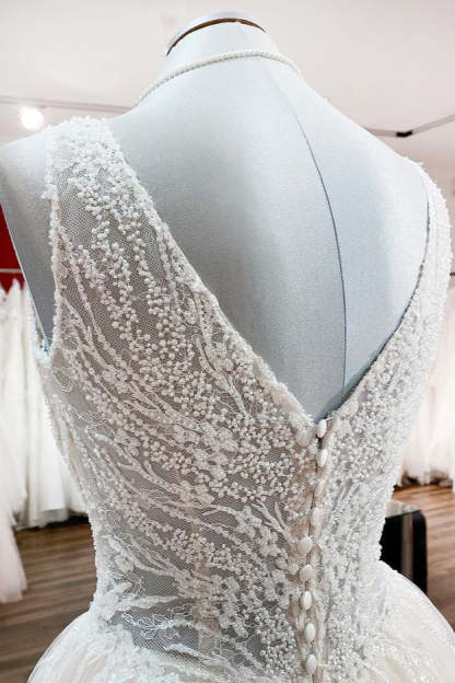 Chicloth Simple Ivory Tulle Lace Ruffles A-Line Wedding Dresses