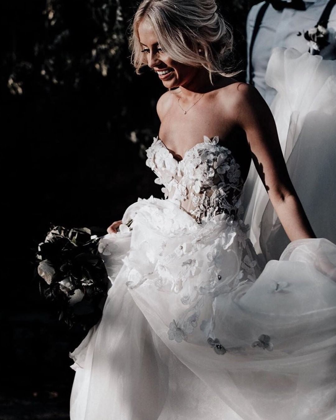 Chicloth Gorgeous Sweetheart Appliques Wedding Dress Beach Bridal Gowns