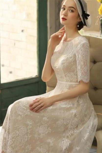 Chicloth Half Sleeves Wedding Dress Tea-Length Lace Appliques