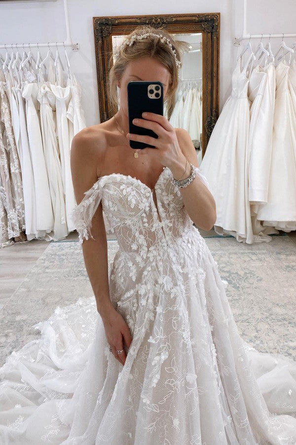 Chicloth A-Line Princess Wedding Dress Off-the-Shoulder With Lace Appliques
