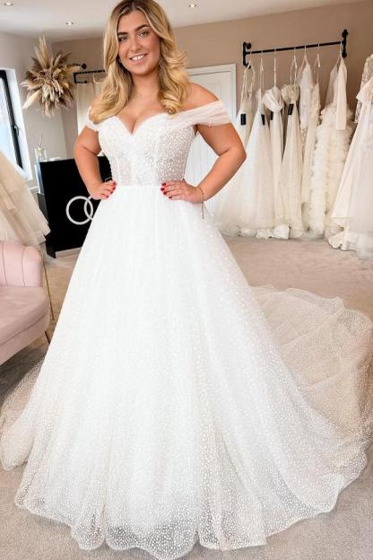 Chicloth Off-the-Shoulder Tulle Wedding Dress Princess With Pearls