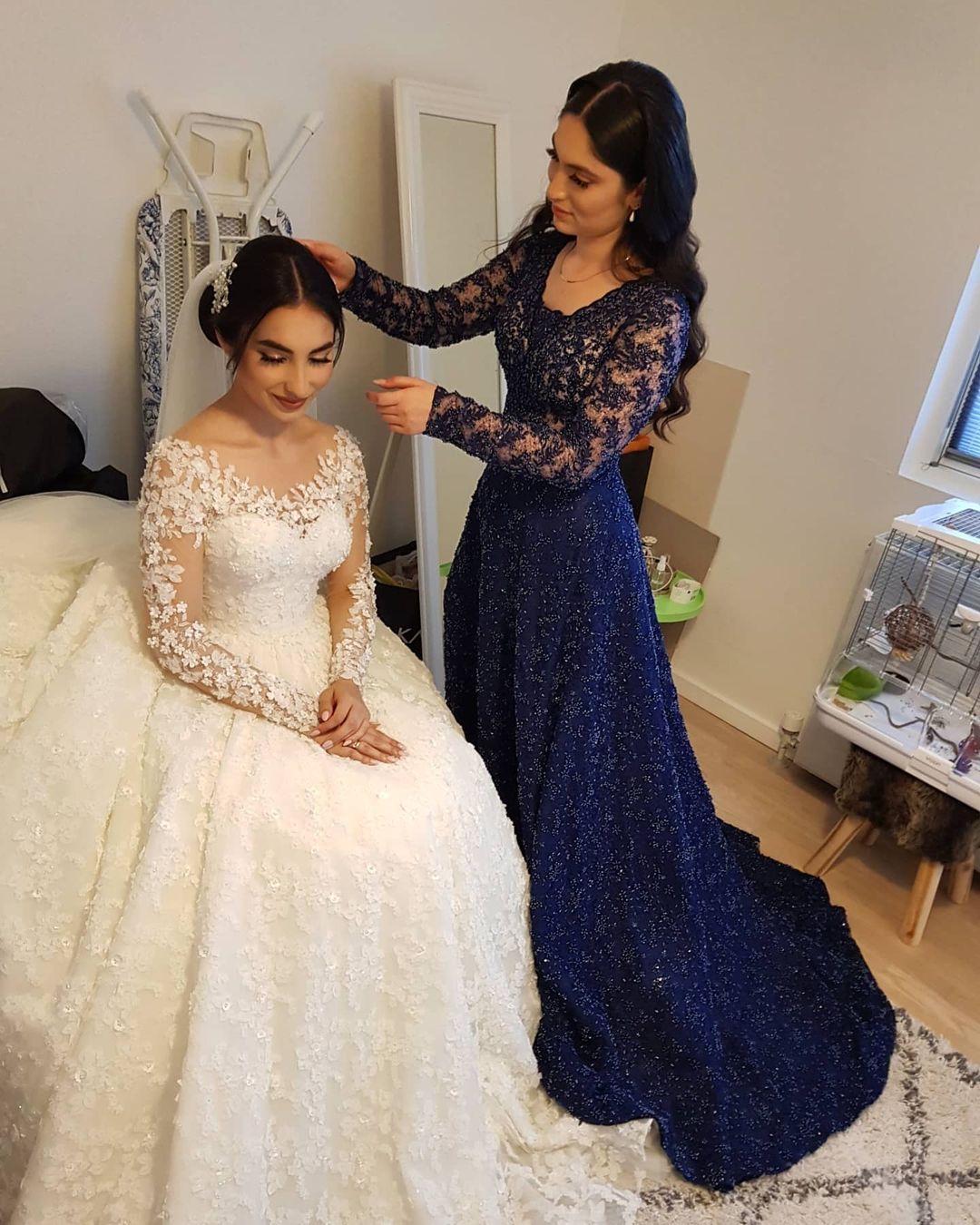 Chicloth Long Sleeves Lace Ball Gown Wedding Dress Off-the-Shoulder