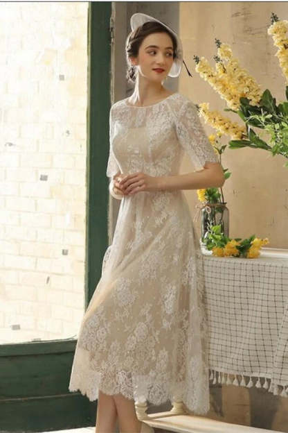 Chicloth Half Sleeves Wedding Dress Tea-Length Lace Appliques