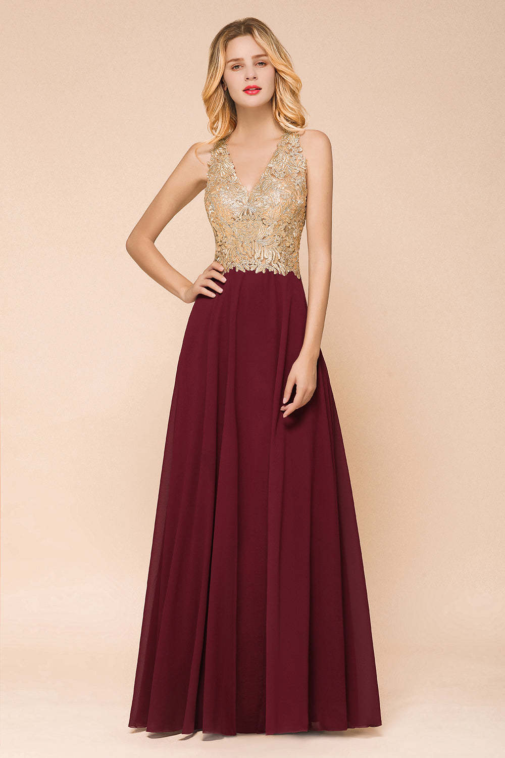 Chicloth Gorgeous V-Neck Burgundy Prom Dress Long Sleeveless Evening Gowns With Appliques