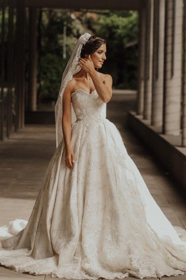 Chicloth Sweetheart Lace Wedding Dress Princess With Appliques