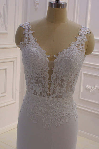 Chicloth Simple Mermaid Tulle Wedding Dress Straps Sleeveless V-Neck Bridal Gowns On Sale