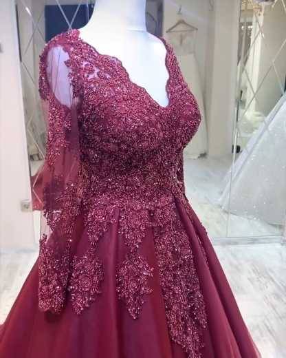 Chicloth Burgundy Long Sleeves Lace Evening Dress With Appliques