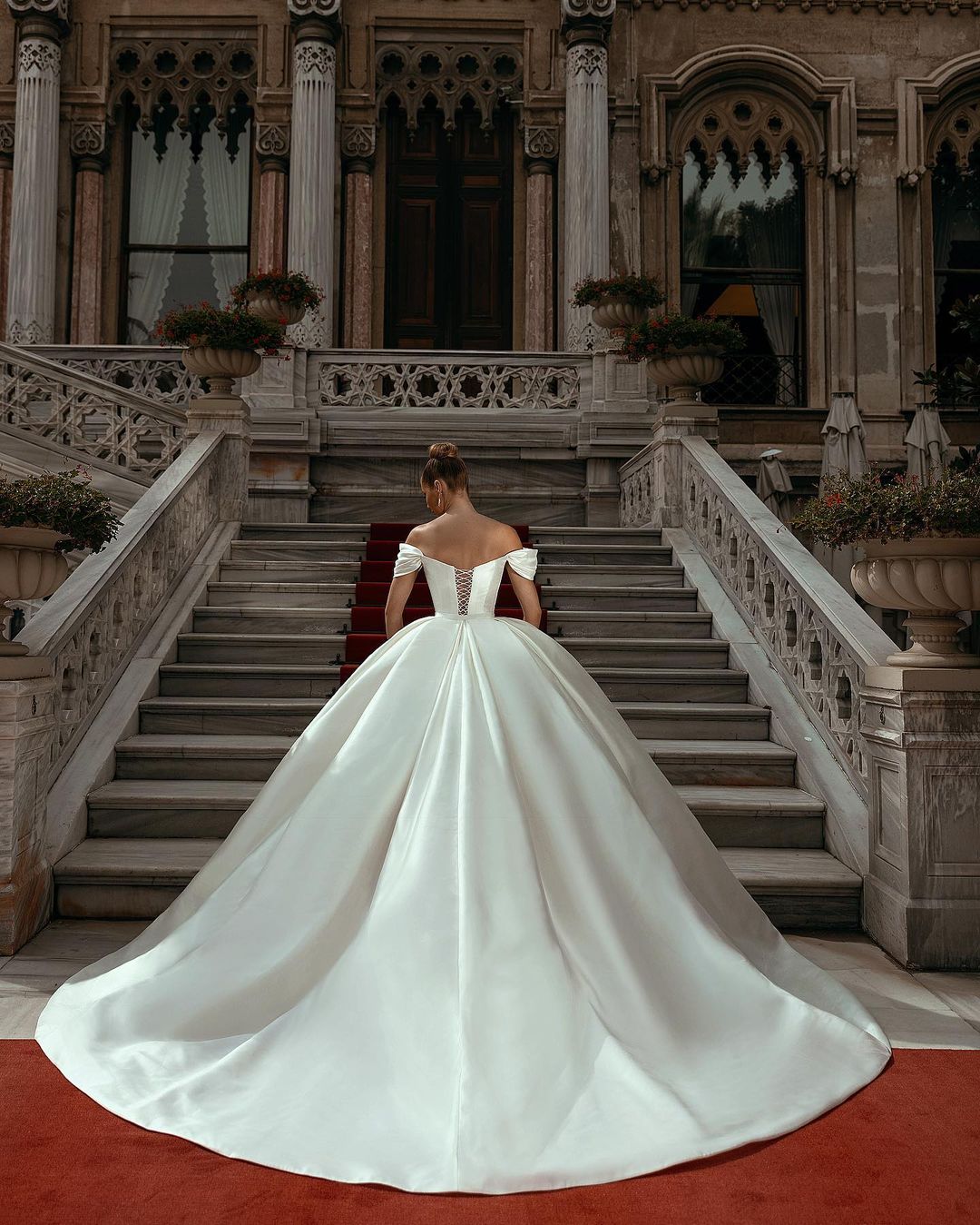 Chicloth Off-the-Shoulder Ball Gown Wedding Dress Satin