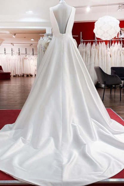 Chicloth Elegant V Neck Satin White Ruffles Wedding Dresses Long