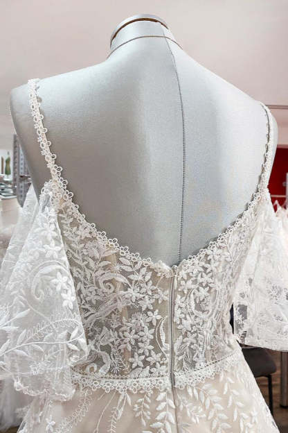 Chicloth Gorgeous Sleeveless Tulle Lace Appliques Sweetheart A-Line Wedding Dresses