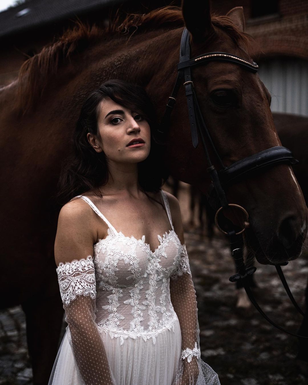 Chicloth Spaghetti-Straps V-Neck Wedding Dress Boho Lace Long