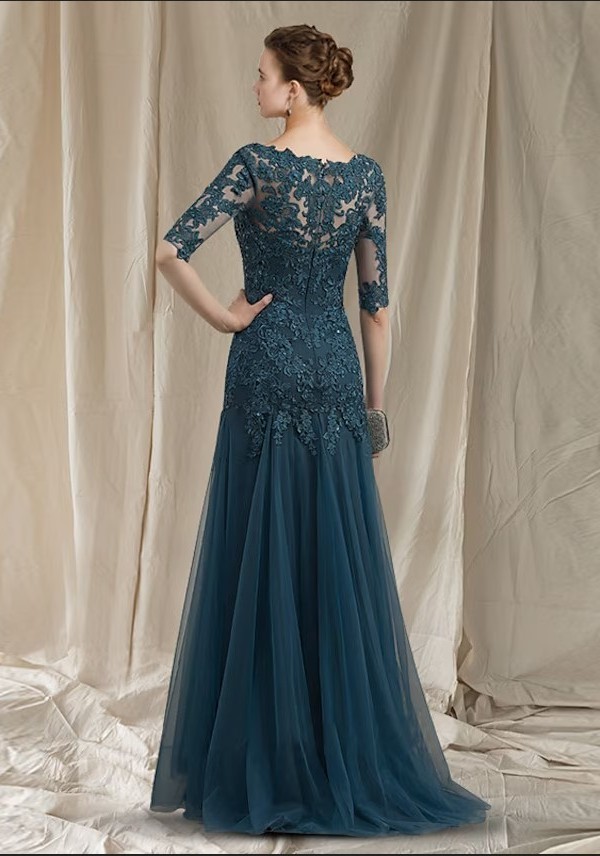 Dark Green Long Lace Mother of the Bride Dress with Sleeves