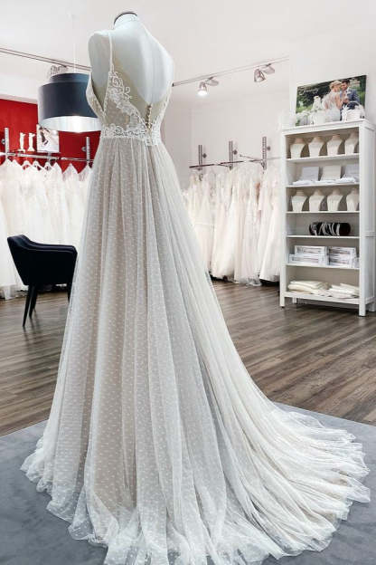 Chicloth Women Sleeveless Tulle Lace Backless A-Line Wedding Dresses