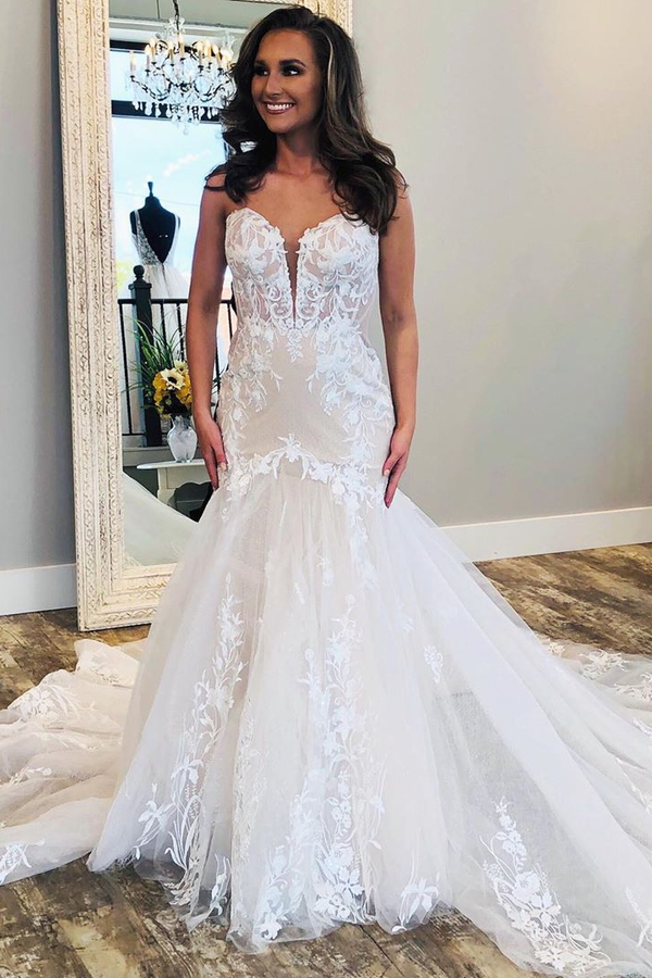 Affordable V-Neck Sleeveless White Lace Bridal Gown with Train