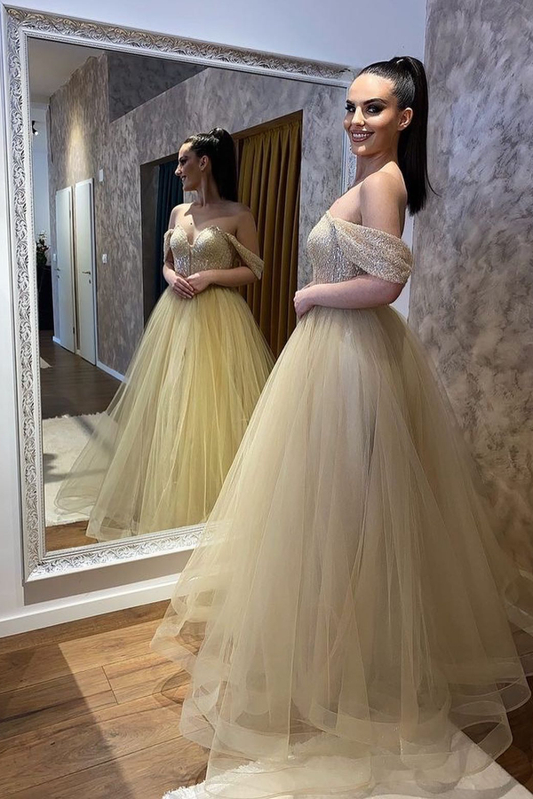 Beautiful A-Line Tulle Floor-Length Wedding Dress