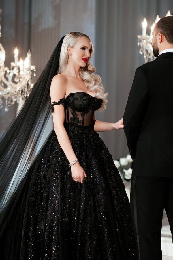 Black Off Shoulder Sleeveless A Line Wedding Dresses Glitter