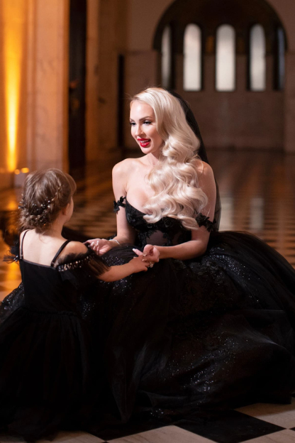 Black Off Shoulder Sleeveless A Line Wedding Dresses Glitter