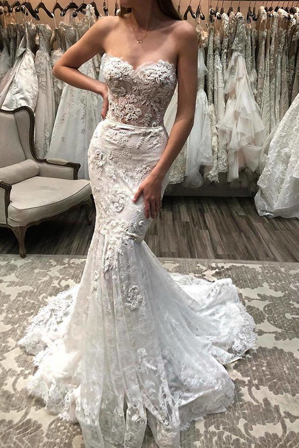 Charming Sweetheart Lace Applique Mermaid Wedding Dress