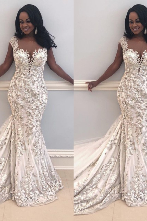 Charming Cap Sleeve Mermaid Wedding Gown with Lace Appliques
