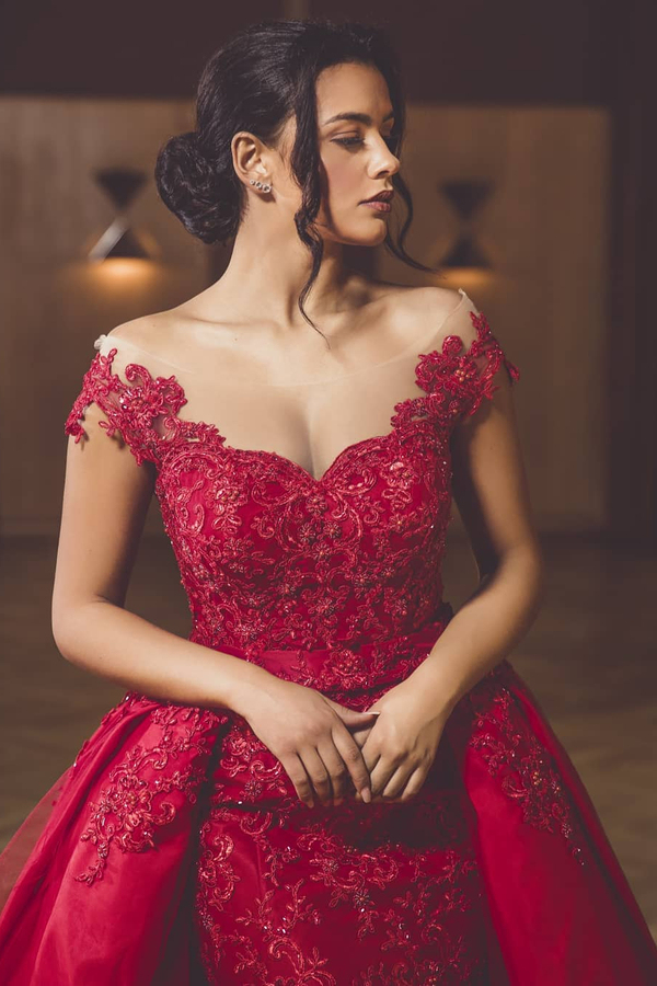 Charming Red Off Shoulder Lace Appliques Mermaid Prom Gown with Detachable Train