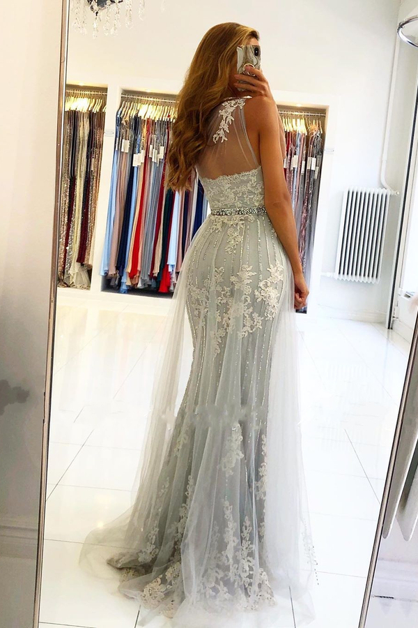 Charming Sleeveless Lace Mermaid Evening Dress with Side Split Tulle Train