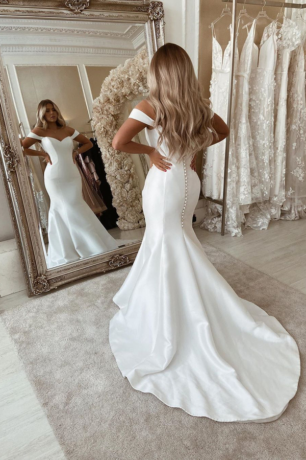 Chic Off-Shoulder Mermaid Wedding Dress with Sleeveless
