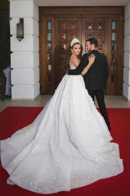 Chicloth Illussion Long Sleeves Wedding Dress Ball Gown With Appliques