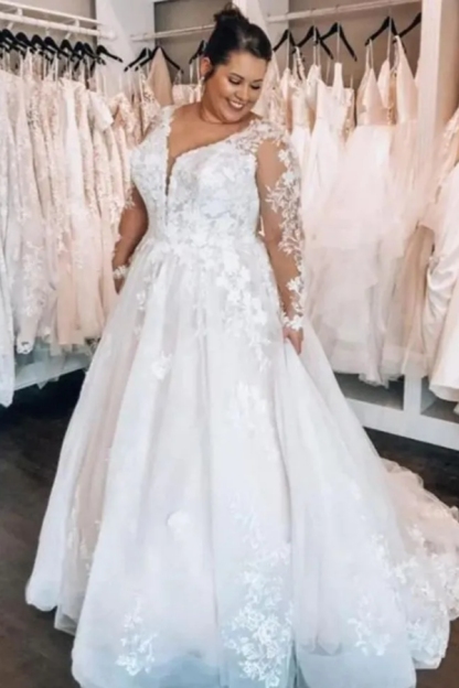 Chicloth Long Sleeves Plus Size Wedding Dress With Lace Appliques