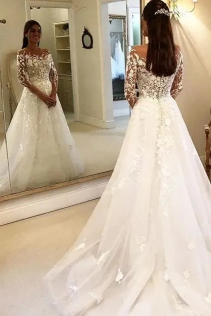 Chicloth Long Sleeves Tulle Wedding Dress With Lace Appliques