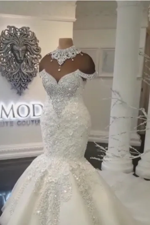 Chicloth Off-the-Shoulder Beads Mermaid Wedding Dress With Appliques 